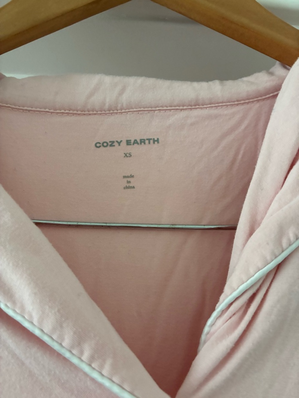 Cozy Earth Women's Bamboo Stretch-Knit Short Sleeve Pajama Set in Blossom - Picture 7 of 10